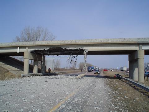 Figure 24.  Interstate closure after an impact with a bridge.