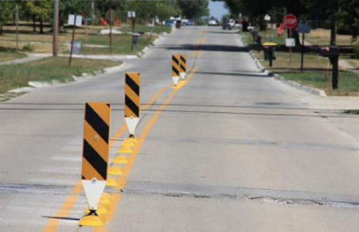 Figure 5-6 Removable traffic control devices used for lane narrowing, St. Charles, IA (Image Source: Neal Hawkins)