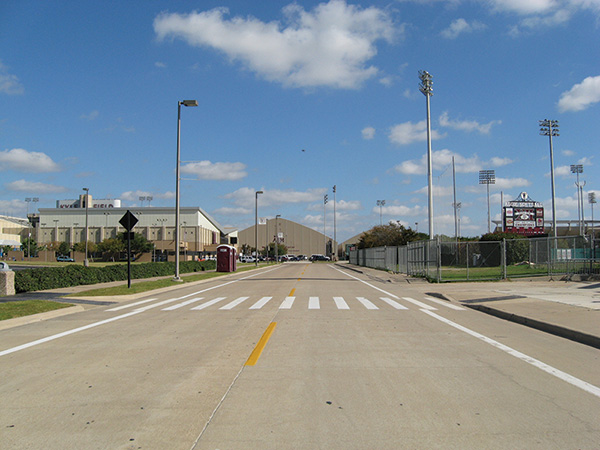 Figure 87. A picture of a crosswalk with continental crosswalk markings.