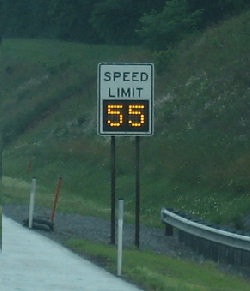 Photo of a VSL sign displaying a speed of 55.